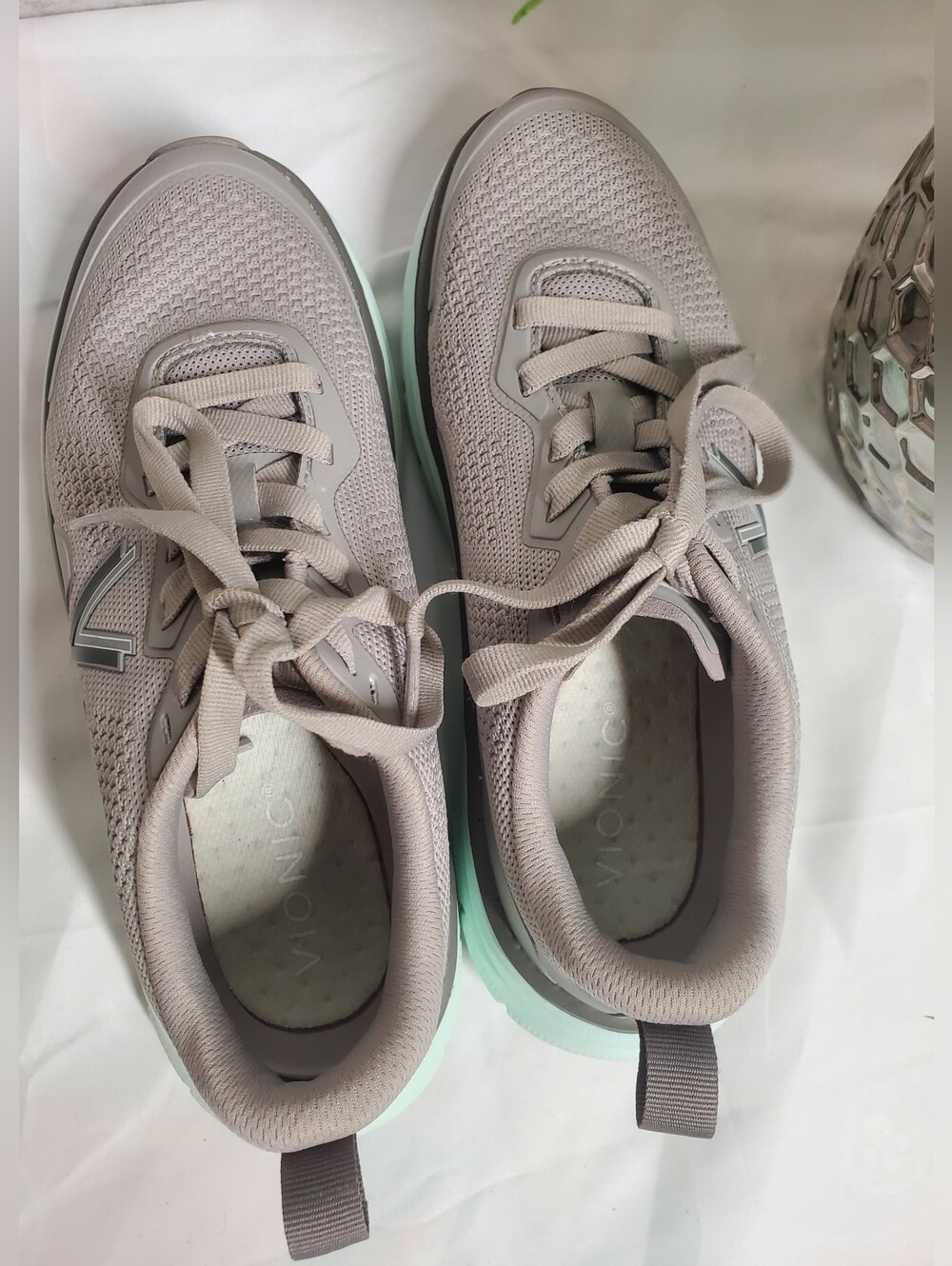 Vionic Women's Walk Max Gray Knit Athletic Sneakers with Mint Sole Size 7 - Picture 9 of 16
